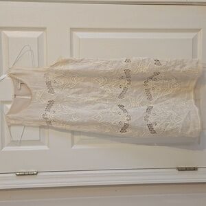 Sleeveless Lace Shift Dress in Ivory